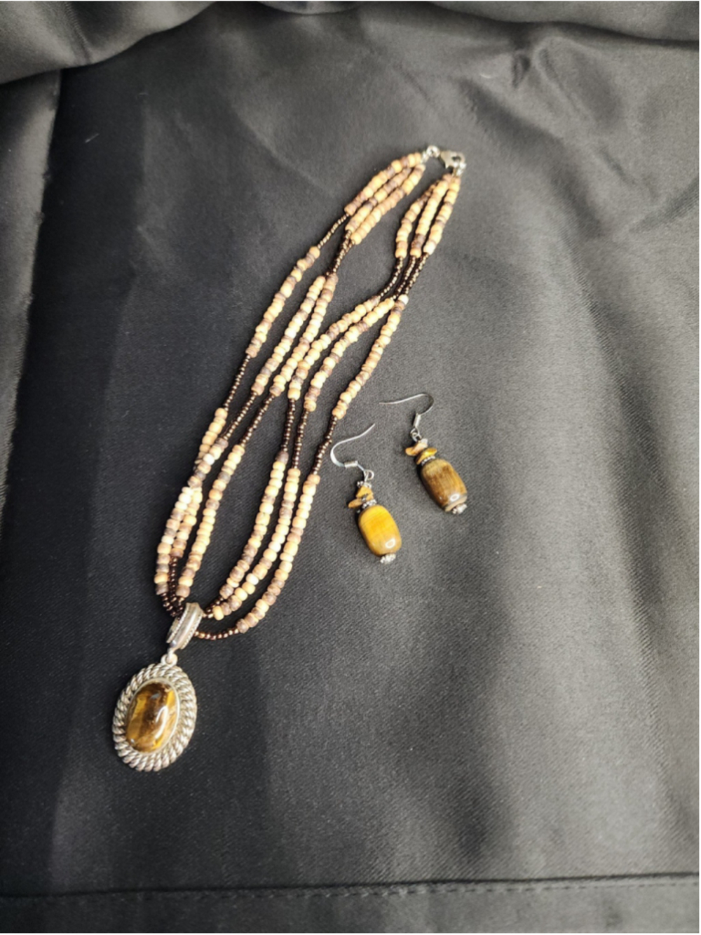 Tiger Eye necklace and earrings set, AVON, Vintage, 16"